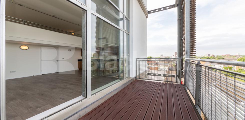 			STUNNING WAREHOUSE APARTMENT, 2 Bedroom, 1 bath, 1 reception Flat			 ABILITY PLAZA-KINGSLAND ROAD, DALSTON/HAGGERSTON